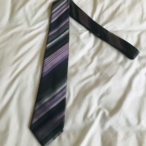 Kenneth Cole Men’s tie